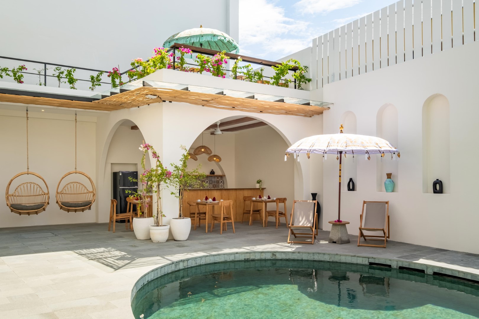Mysa Boutique Hotel in Bali - Cafe area